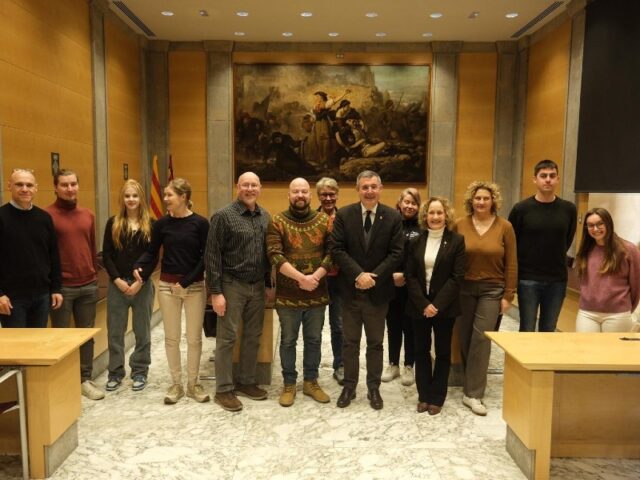 Visita_institucional_duna_delegacio_de_Finlandia_a_la_Diputacio_de_Girona_per_lagermanament_dAmer_amb_Rautavaara.jpg