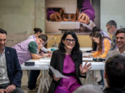 Una escola de Salt impulsa els primers cicles formatius oficials de moda al Gironès